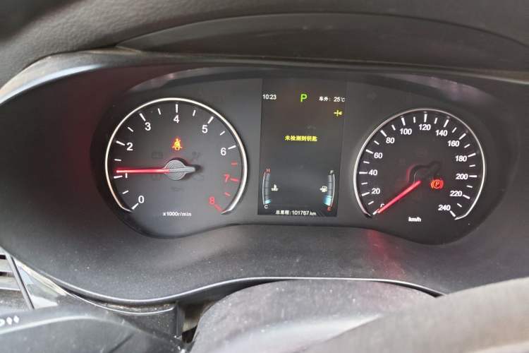 Used BYD Song MAX 2017 1.5T Automatic Smart Connect Elite 7-Seater Instrument Cluster