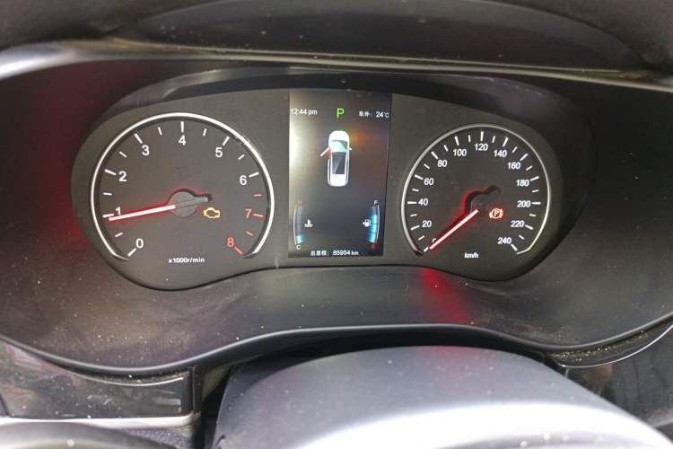 Used BYD Song MAX 2017 1.5T Automatic Smart Connect Elite 7-Seater Instrument Cluster