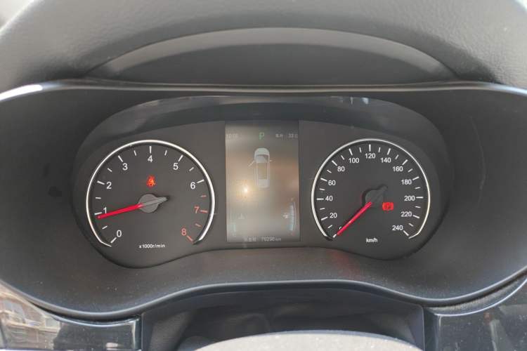 Used BYD Song MAX 2017 1.5T Automatic Smart Connect Elite 7-Seater Instrument Cluster