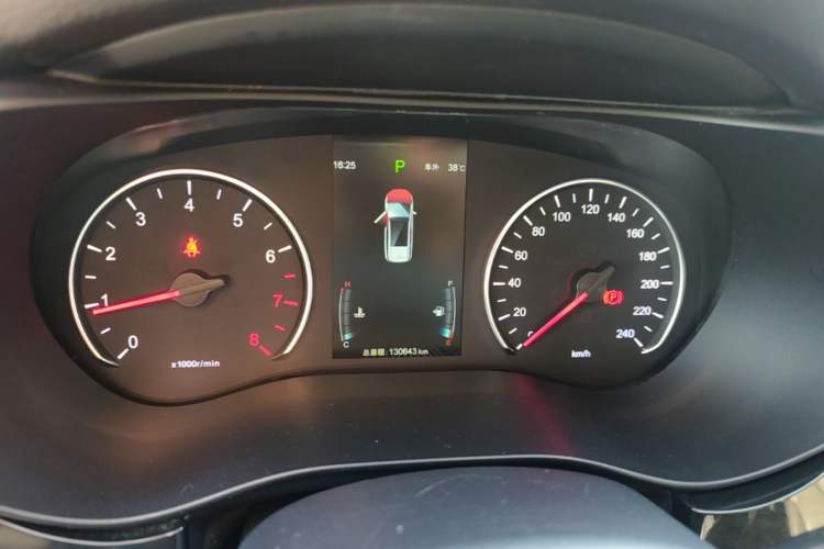 Used BYD Song MAX 2017 1.5T Automatic Smart Connect Elite 7-Seater Instrument Cluster