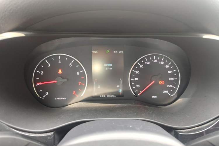 Used BYD Song MAX 2017 1.5T Automatic Smart Connect Elite 7-Seater Instrument Cluster
