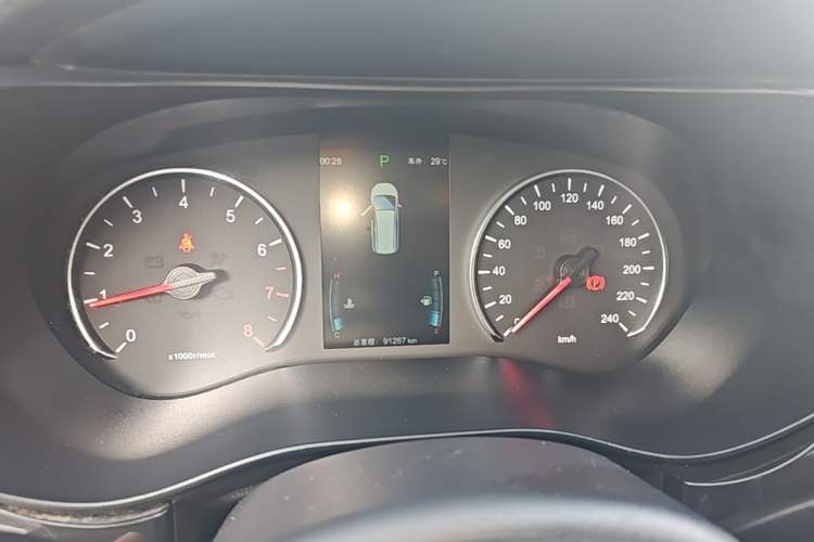Used BYD Song MAX 2017 1.5T Automatic Smart Connect Luxury 7-Seater Instrument Cluster