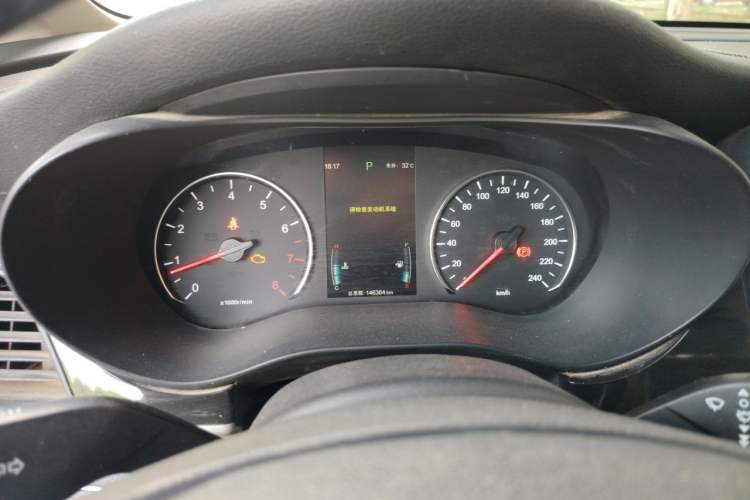 Used BYD Song MAX 2017 1.5T Automatic Smart Connect Elite 7-Seater Instrument Cluster