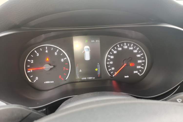 Used BYD Song MAX 2017 1.5T Automatic Smart Connect Luxury 7-Seater Instrument Cluster