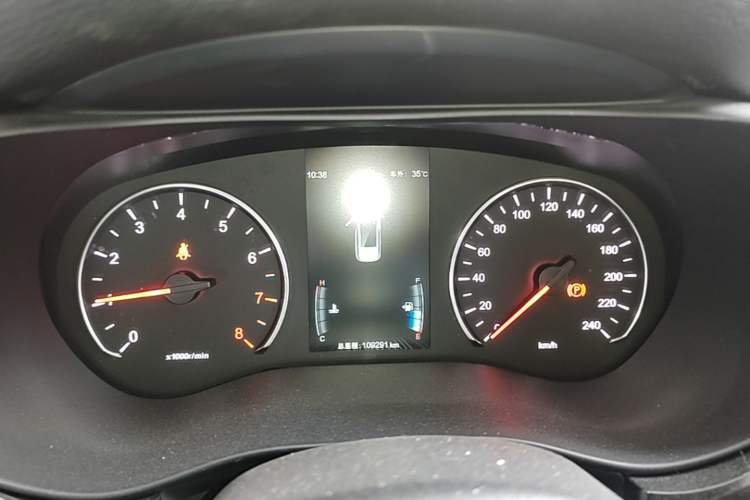 Used BYD Song MAX 2017 1.5T Automatic Smart Connect Elite 7-Seater Instrument Cluster