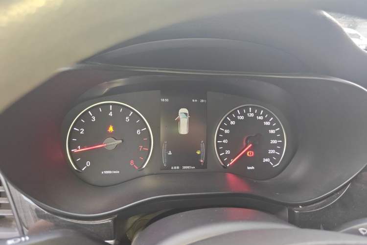 Used BYD Song MAX 2017 1.5T Manual Smart Connect Luxury 7-Seater Instrument Cluster