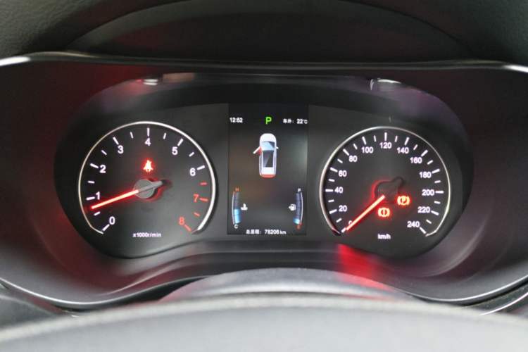 Used BYD Song MAX 2017 1.5T Automatic Smart Connect Elite 7-Seater Instrument Cluster