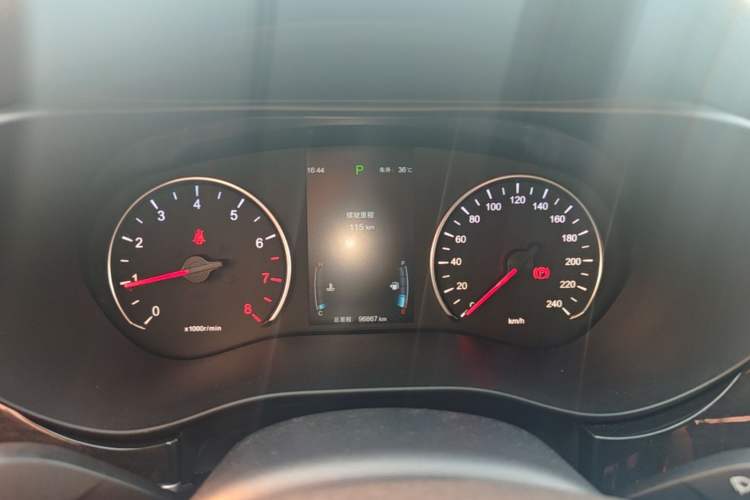 Used BYD Song MAX 2017 1.5T Automatic Comfort Model 7 Seats Instrument Cluster
