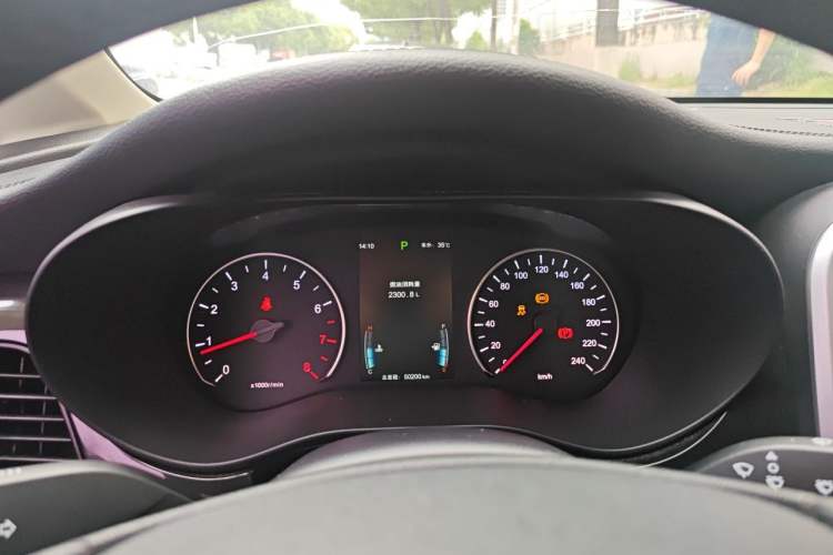 Used BYD Song MAX 2017 1.5T Automatic Smart Connect Elite 7-Seater Instrument Cluster