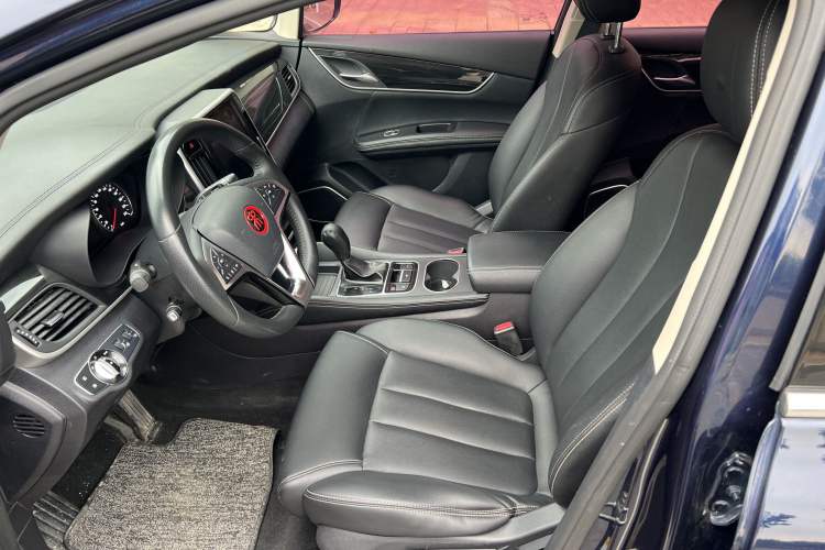 Used BYD Song MAX 2017 1.5T Automatic Smart Connect Elite 7-Seater Interior 1