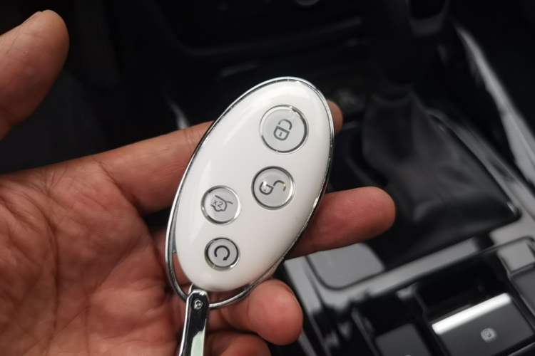 Used BYD Song MAX 2017 1.5T Automatic Smart Connect Elite 7-Seater Interior 1
