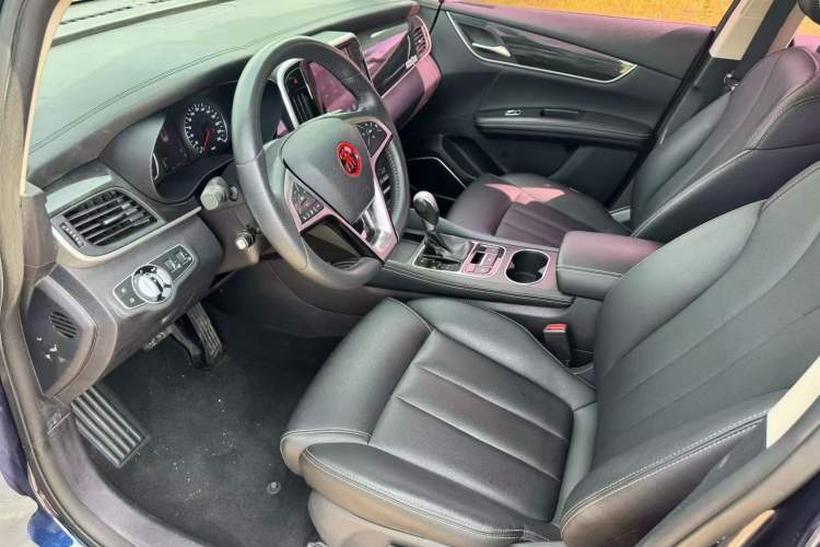 Used BYD Song MAX 2017 1.5T Automatic Smart Connect Elite 7-Seater Interior 1