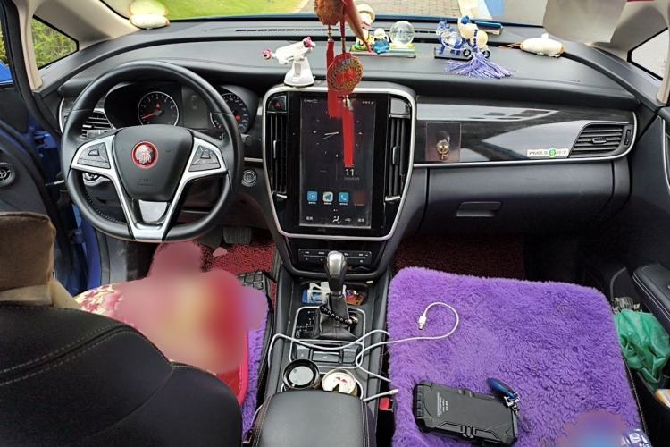 Used BYD Song MAX 2017 1.5T Automatic Smart Connect Elite 7-Seater Interior 2