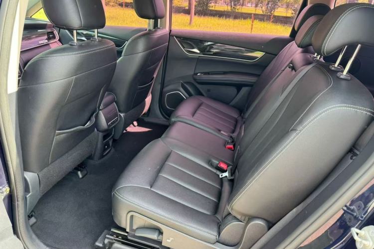 Used BYD Song MAX 2017 1.5T Automatic Smart Connect Elite 7-Seater Interior 2