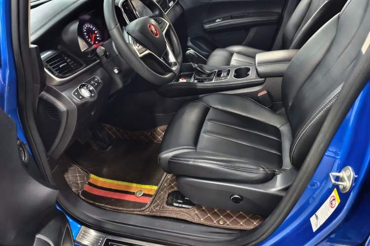 Used BYD Song MAX 2017 1.5T Automatic Smart Connect Prestige 7-Seater Interior 3
