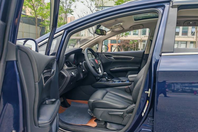 Used BYD Song MAX 2017 1.5T Automatic Smart Connect Elite 7-Seater Interior 3