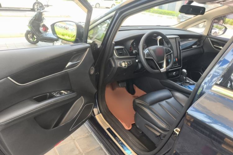 Used BYD Song MAX 2017 1.5T Automatic Smart Connect Elite 7-Seater Interior 3
