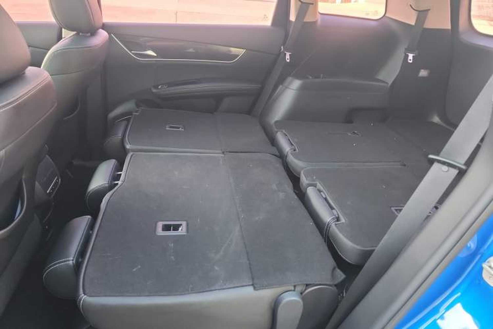 Used BYD Song MAX 2017 1.5T Automatic Smart Connect Elite 7-Seater Interior 3