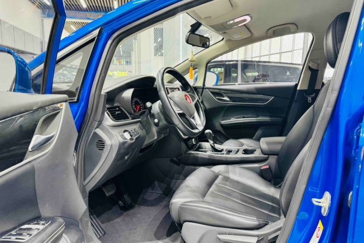 Used BYD Song MAX 2017 1.5T Automatic Smart Connect Luxury 7-Seater Interior 3