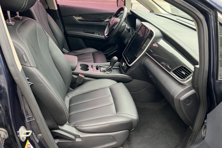 Used BYD Song MAX 2017 1.5T Automatic Smart Connect Elite 7-Seater Interior 5