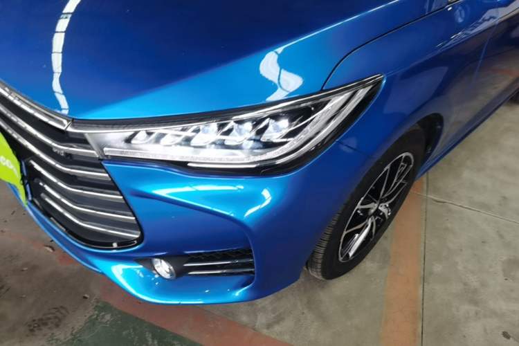Used BYD Song MAX 2017 1.5T Automatic Smart Connect Elite 7-Seater Left Front Headlight