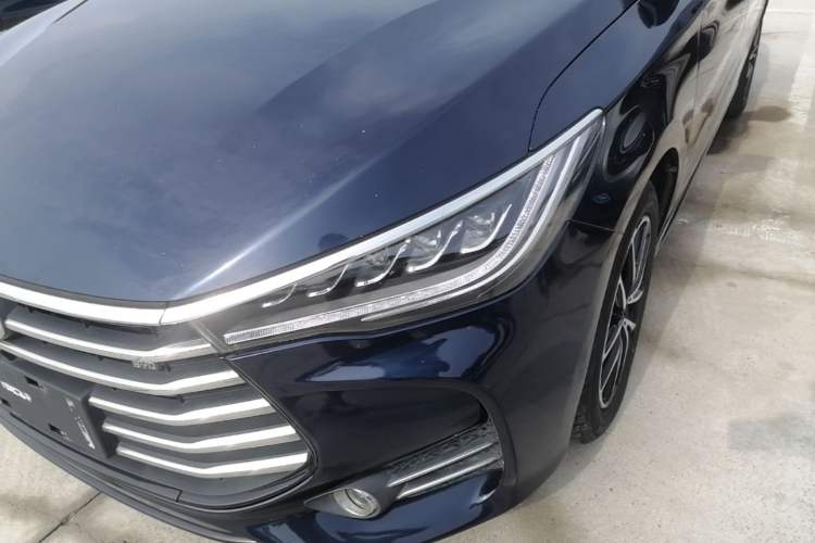 Used BYD Song MAX 2017 1.5T Automatic Smart Connect Elite 7-Seater Left Front Headlight