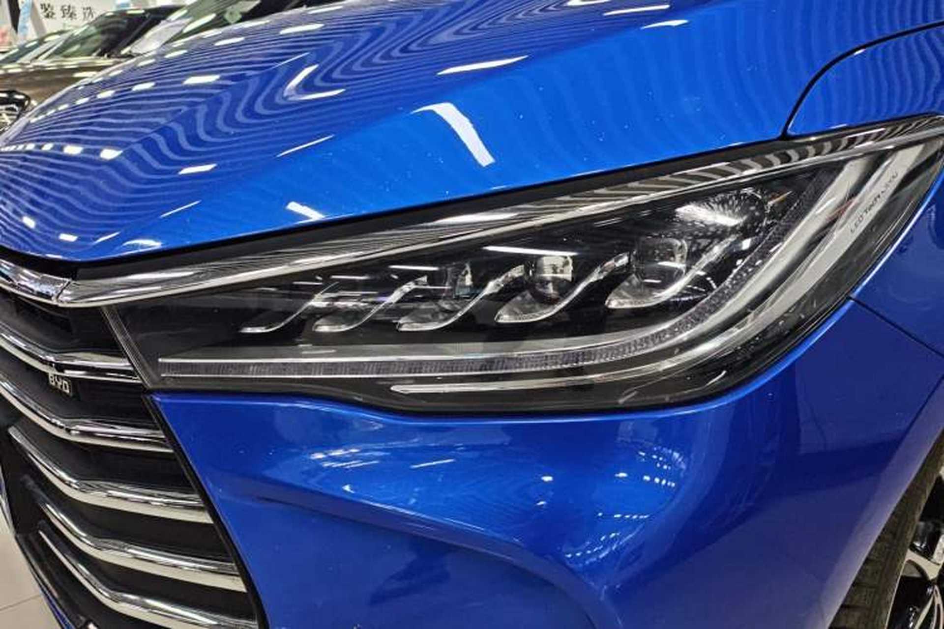 Used BYD Song MAX 2017 1.5T Automatic Smart Connect Prestige 7-Seater Left Front Headlight