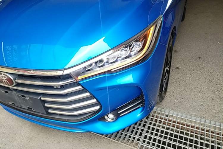 Used BYD Song MAX 2017 1.5T Automatic Smart Connect Elite 7-Seater Left Front Headlight