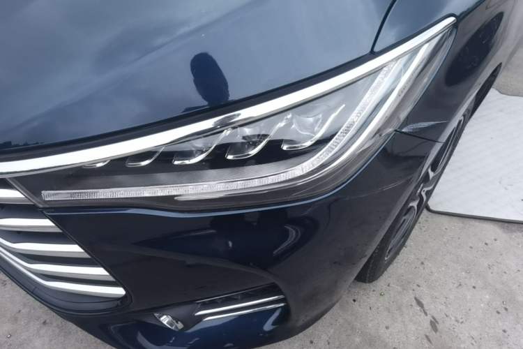 Used BYD Song MAX 2017 1.5T Automatic Smart Connect Elite 7-Seater Left Front Headlight