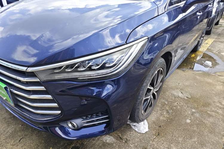 Used BYD Song MAX 2017 1.5T Automatic Smart Connect Elite 7-Seater Left Front Headlight