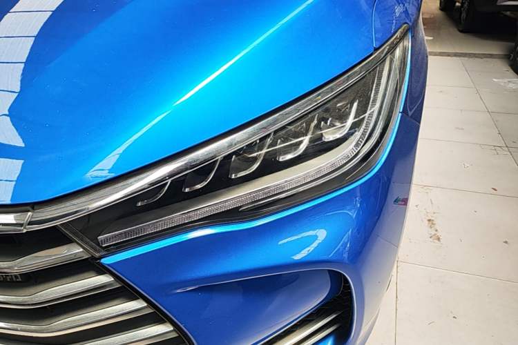 Used BYD Song MAX 2017 1.5T Automatic Smart Connect Elite 7-Seater Left Front Headlight