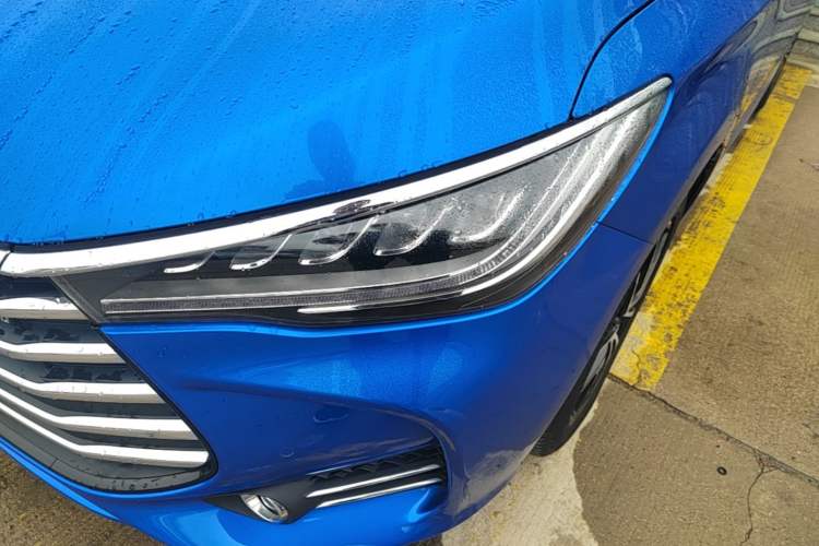 Used BYD Song MAX 2017 1.5T Automatic Smart Connect Prestige 7-Seater Left Front Headlight