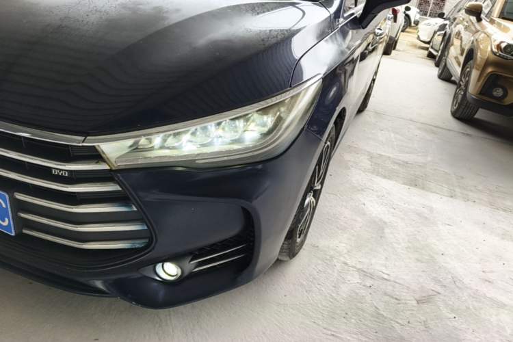 Used BYD Song MAX 2017 1.5T Automatic Smart Connect Elite 7-Seater Left Front Headlight