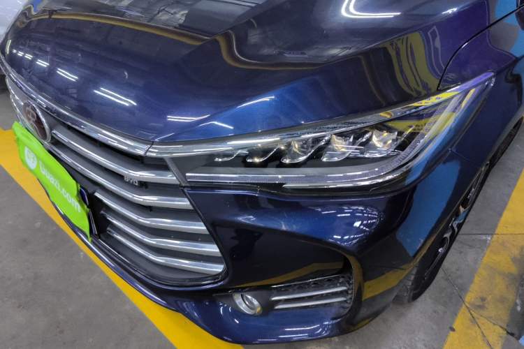 Used BYD Song MAX 2017 1.5T Automatic Smart Connect Luxury 7-Seater Left Front Headlight