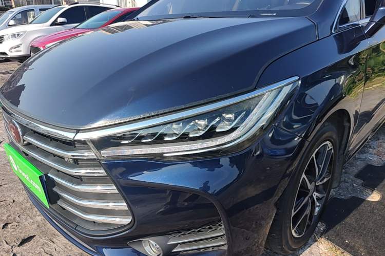 Used BYD Song MAX 2017 1.5T Automatic Smart Connect Elite 7-Seater Left Front Headlight