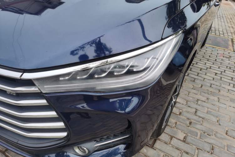 Used BYD Song MAX 2017 1.5T Automatic Smart Connect Luxury 7-Seater Left Front Headlight