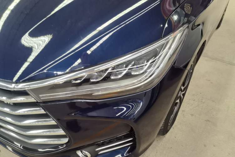 Used BYD Song MAX 2017 1.5T Automatic Smart Connect Elite 7-Seater Left Front Headlight