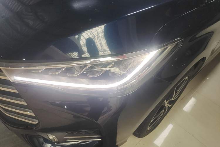 Used BYD Song MAX 2017 1.5T Automatic Smart Connect Elite 7-Seater Left Front Headlight