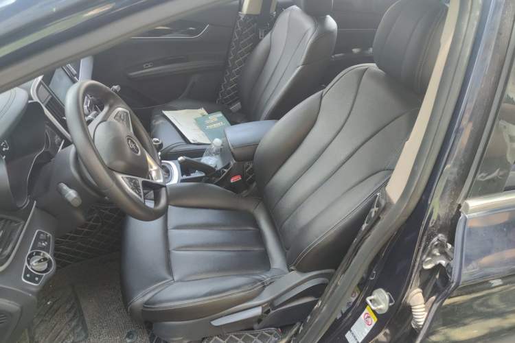 Used BYD Song MAX 2017 1.5T Manual Smart Connect Luxury 7-Seater Left Front Seat