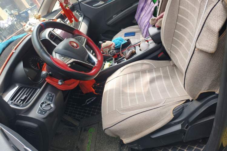 Used BYD Song MAX 2017 1.5T Automatic Smart Connect Elite 7-Seater Left Front Seat