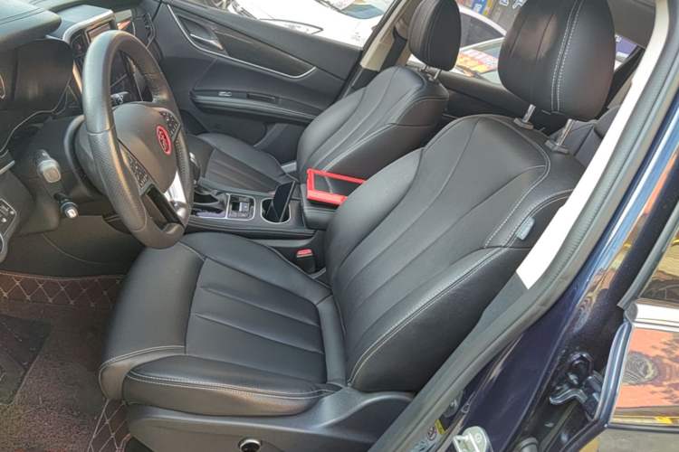 Used BYD Song MAX 2017 1.5T Automatic Smart Connect Prestige 7-Seater Left Front Seat