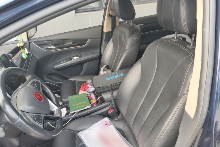 Used BYD Song MAX 2017 1.5T Automatic Smart Connect Luxury 7-Seater Left Front Seat