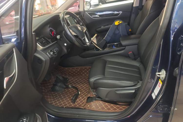 Used BYD Song MAX 2017 1.5T Automatic Smart Connect Elite 7-Seater Left Front Seat