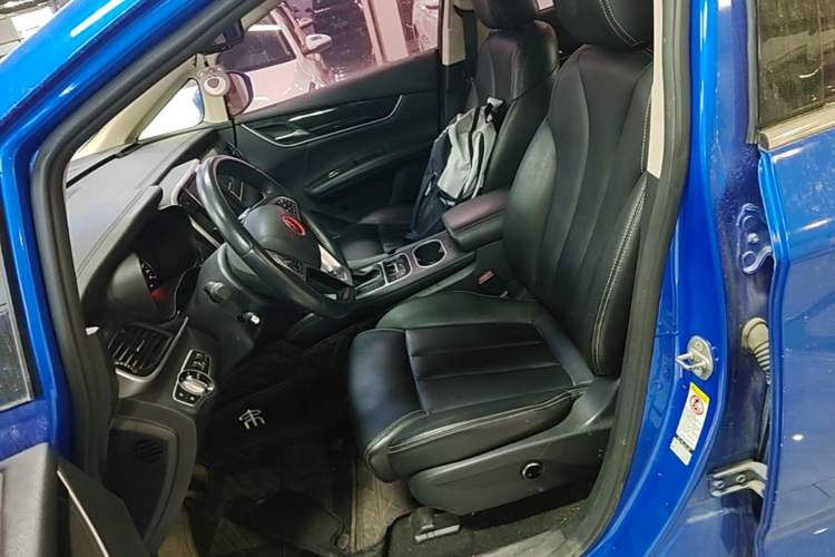 Used BYD Song MAX 2017 1.5T Automatic Smart Connect Prestige 7-Seater Left Front Seat