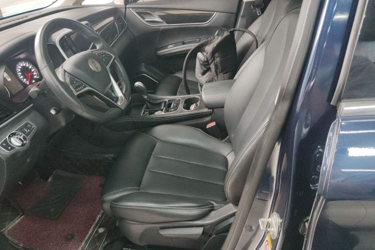 Used BYD Song MAX 2017 1.5T Automatic Smart Connect Elite 7-Seater Left Front Seat