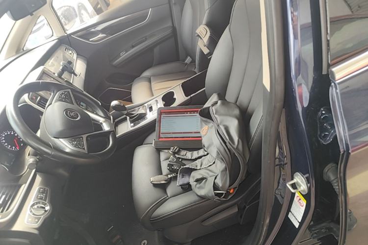 Used BYD Song MAX 2017 1.5T Automatic Smart Connect Luxury 7-Seater Left Front Seat