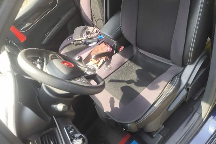 Used BYD Song MAX 2017 1.5T Manual Smart Connect Luxury 7-Seater Left Front Seat
