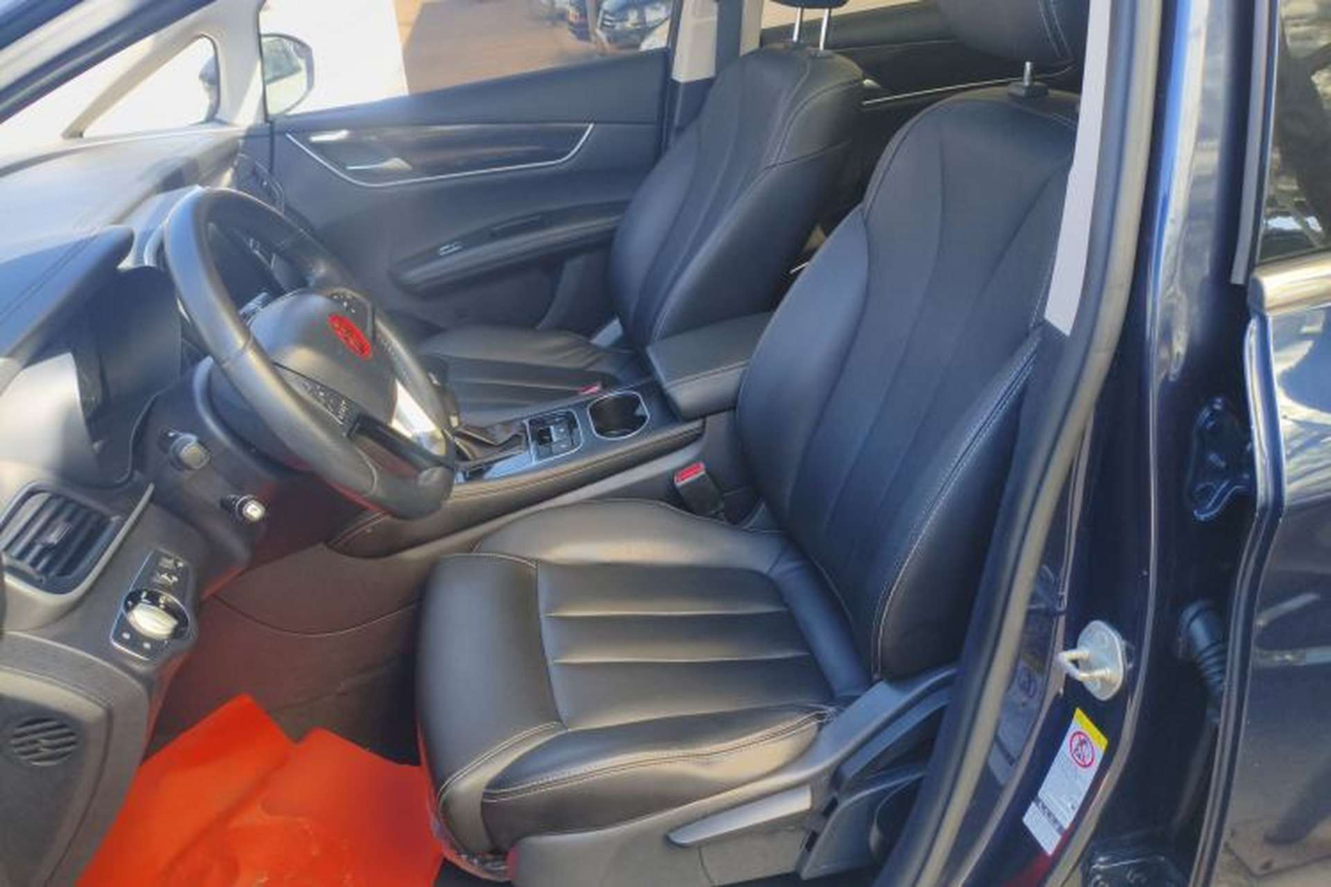 Used BYD Song MAX 2017 1.5T Automatic Smart Connect Elite 7-Seater Left Front Seat