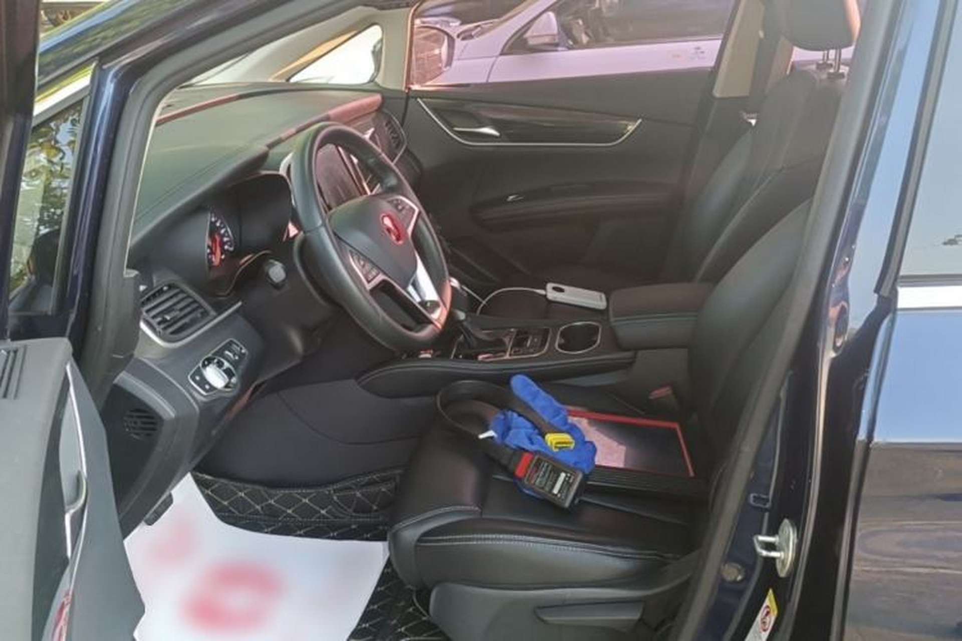 Used BYD Song MAX 2017 1.5T Automatic Smart Connect Luxury 7-Seater Left Front Seat