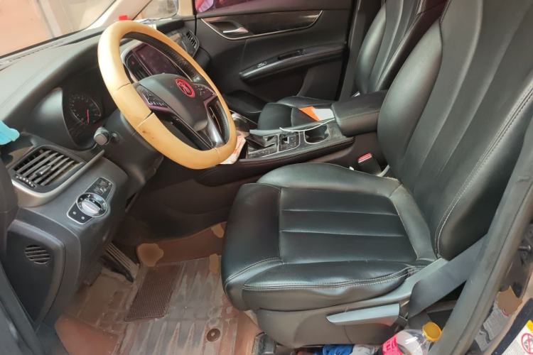 Used BYD Song MAX 2017 1.5T Automatic Smart Connect Luxury 7-Seater Left Front Seat